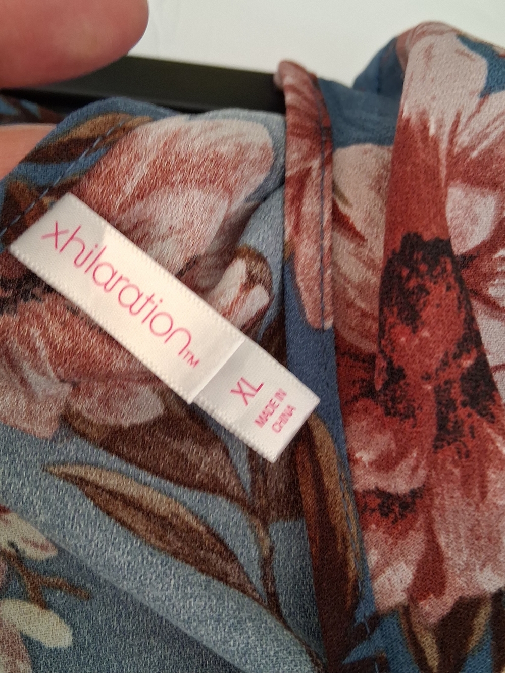 Xhilaration JUMPSUIT Blue Floral with Tie Belt Size XL - Picture 8 of 8